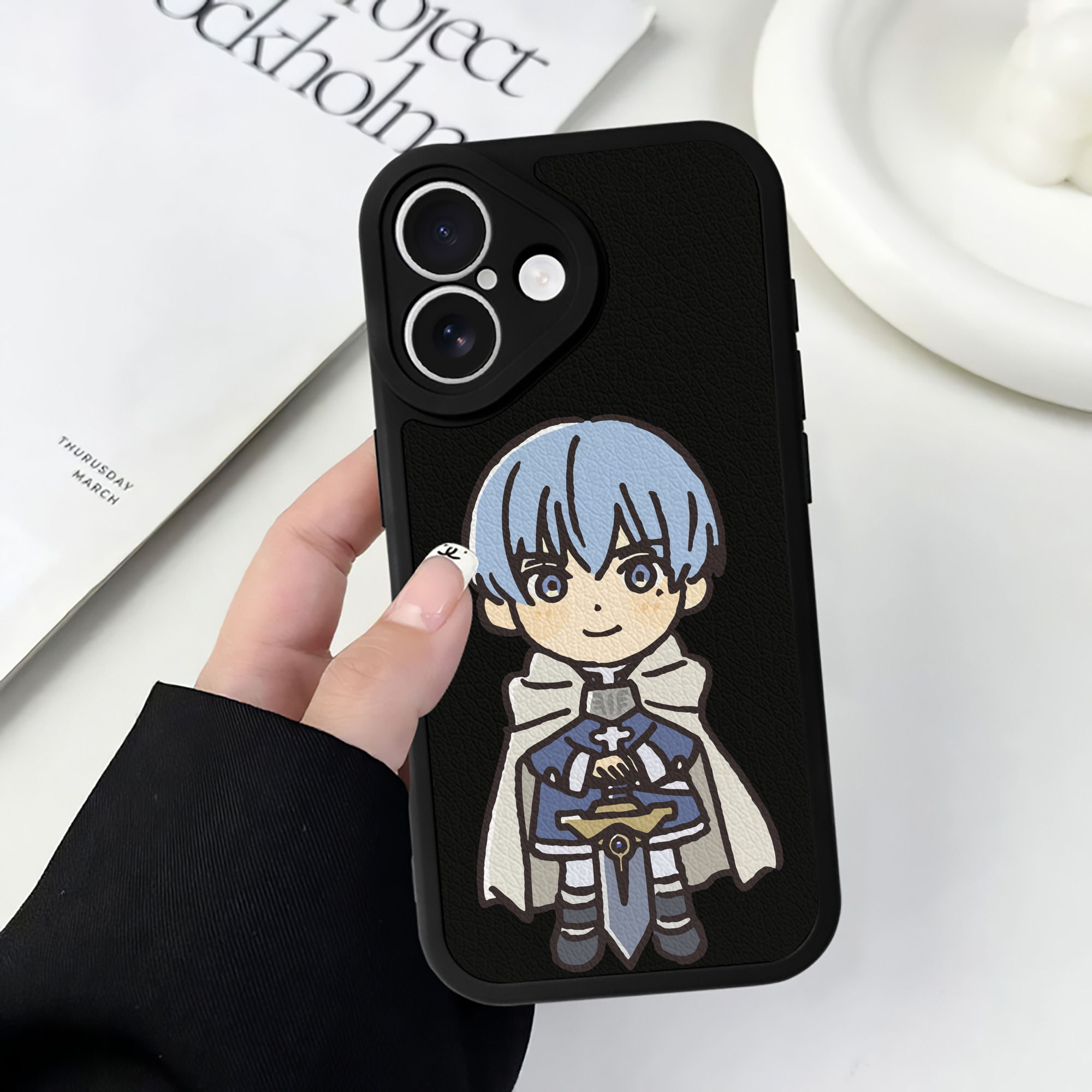 （画像用） 葬送のフリーレン Frieren 【iPhone 16シリーズ対応】シリコンスマホケース（レザー調） 材質：シリコン